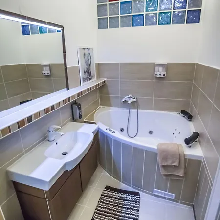 Luxury Air-conditioned In Old Town Homestay szállás