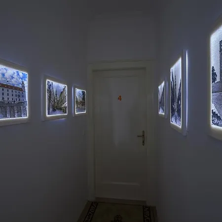 Luxury Air-conditioned In Old Town Homestay szállás *