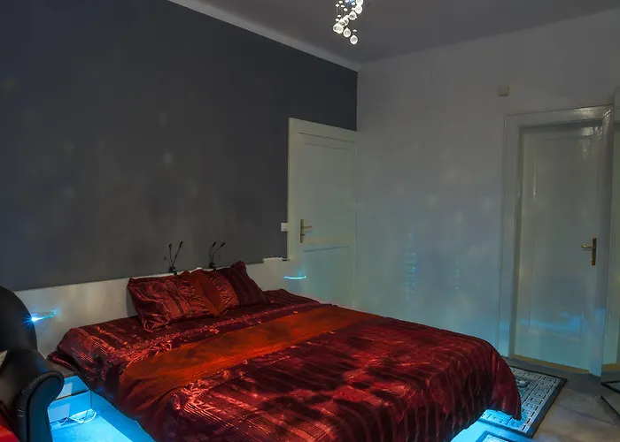 Luxury Air-conditioned In Old Town בית אירוח ברטיסלאבה