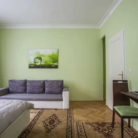Luxury Air-conditioned In Old Town * Bratislava