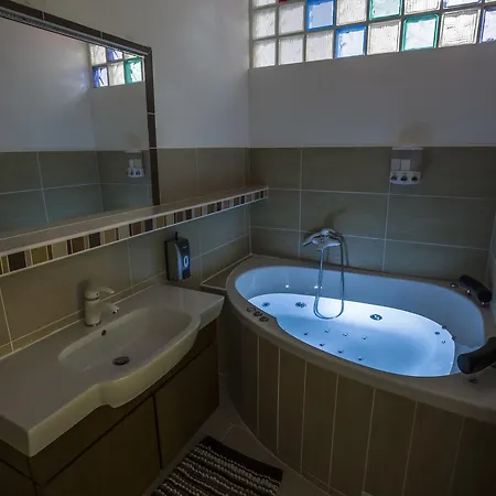 Luxury Air-conditioned In Old Town Habitación en casa particular